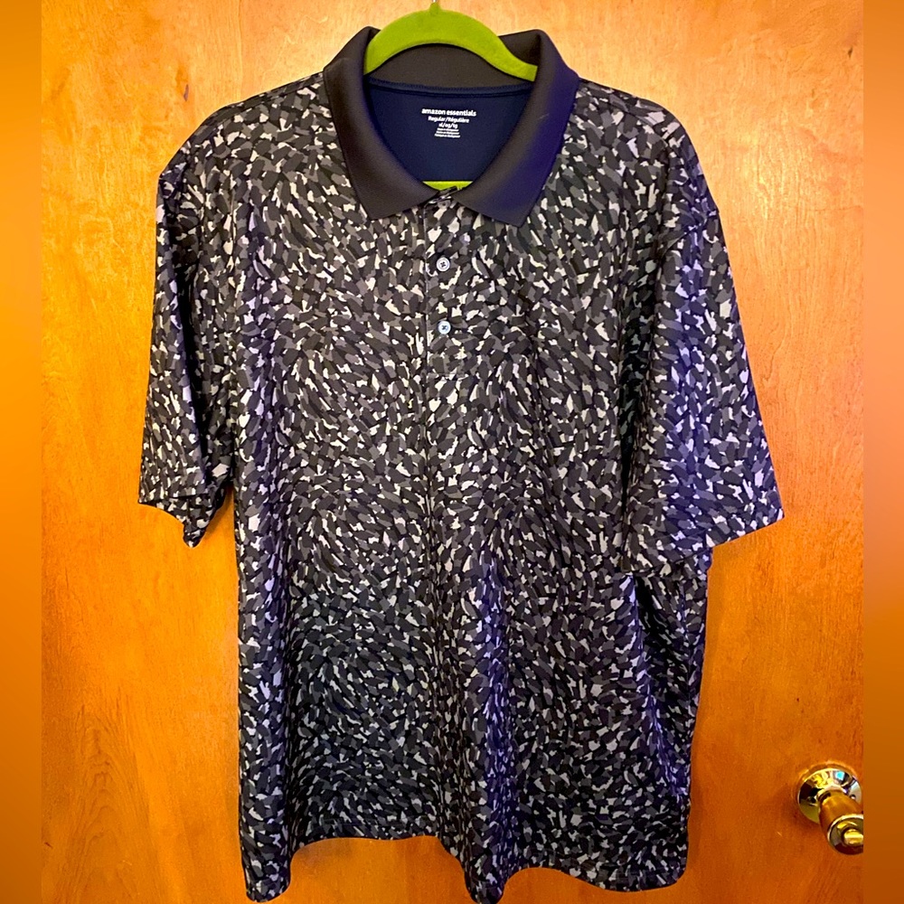 Men’s lightweight golf shirt size XL